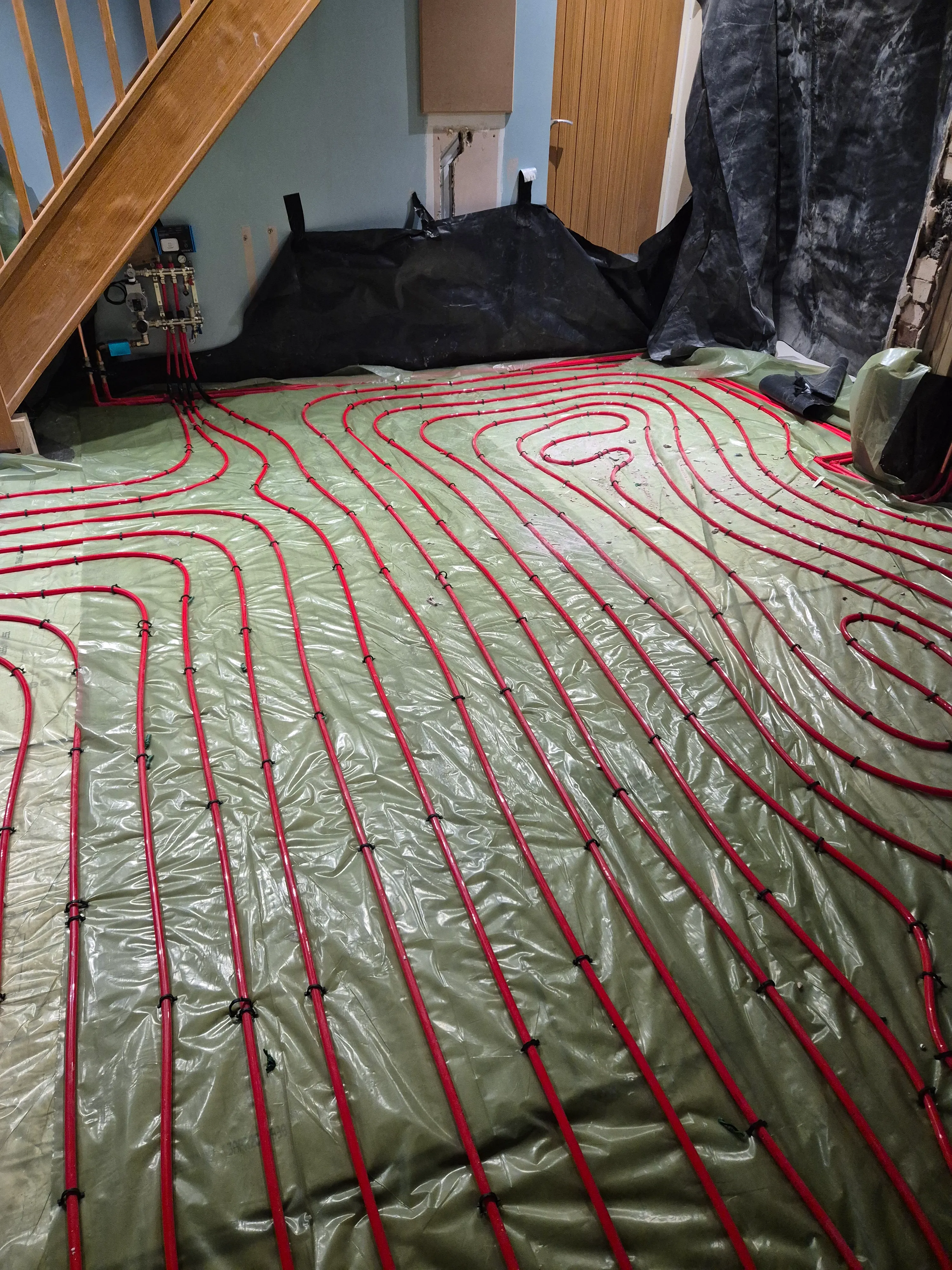 Underfloor heating layout across the room