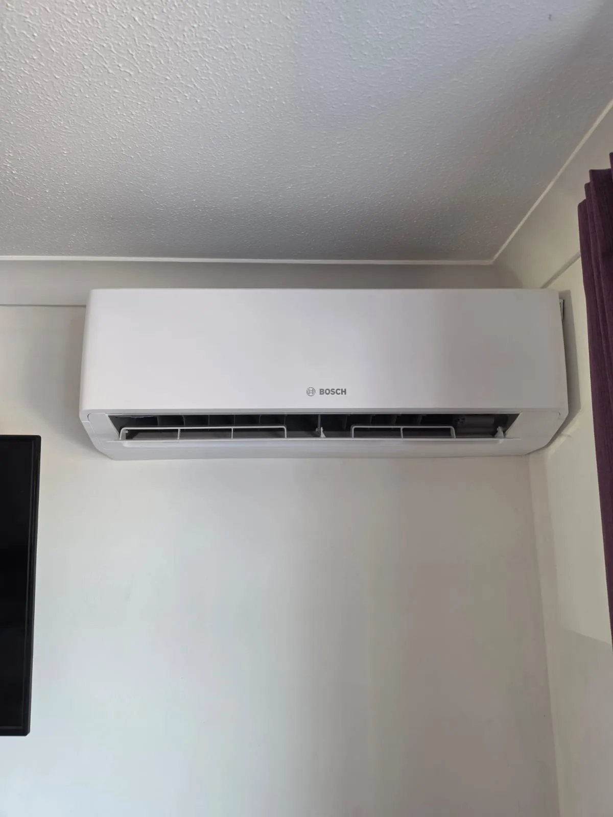 Bosch wall-mounted indoor air conditioning unit